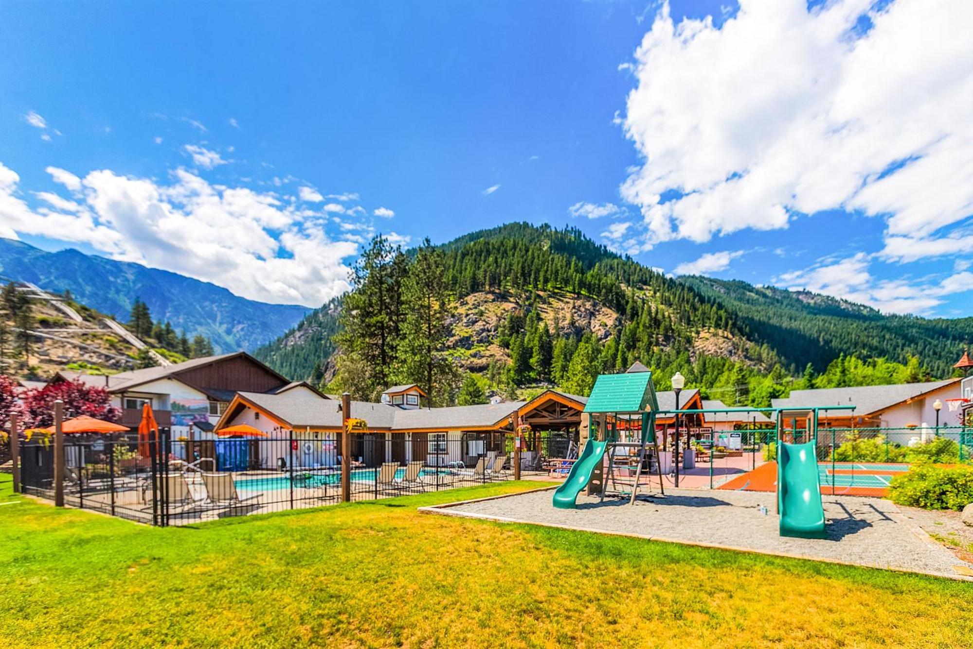 Adventurer'S Escape At Icicle Village With Pool And Hot Tub Leavenworth Eksteriør bilde